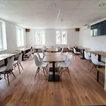 Life Slovenia Hostel *