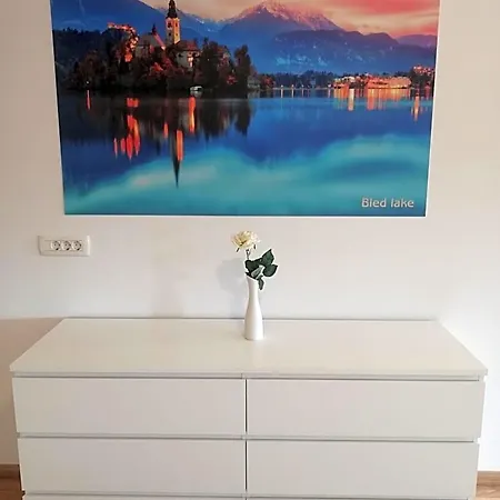Life Slovenia Vandrarhem *
