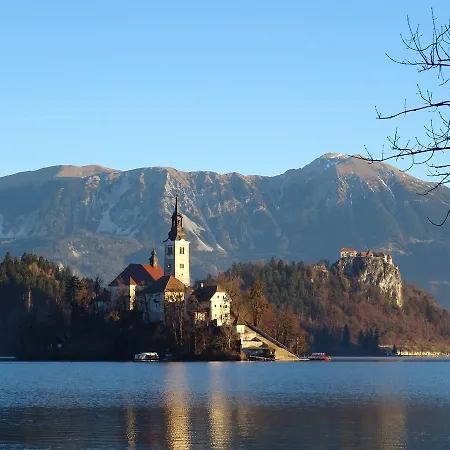 Vandrerhjem Life Slovenia *