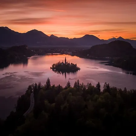 Vandrerhjem Life Slovenia *