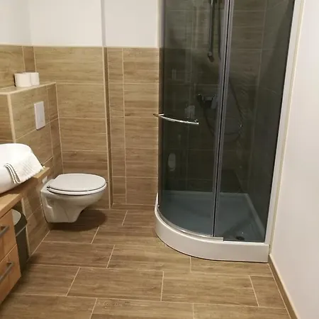 Life Slovenia אכסניה *