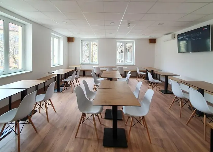 Life Slovenia Hostel